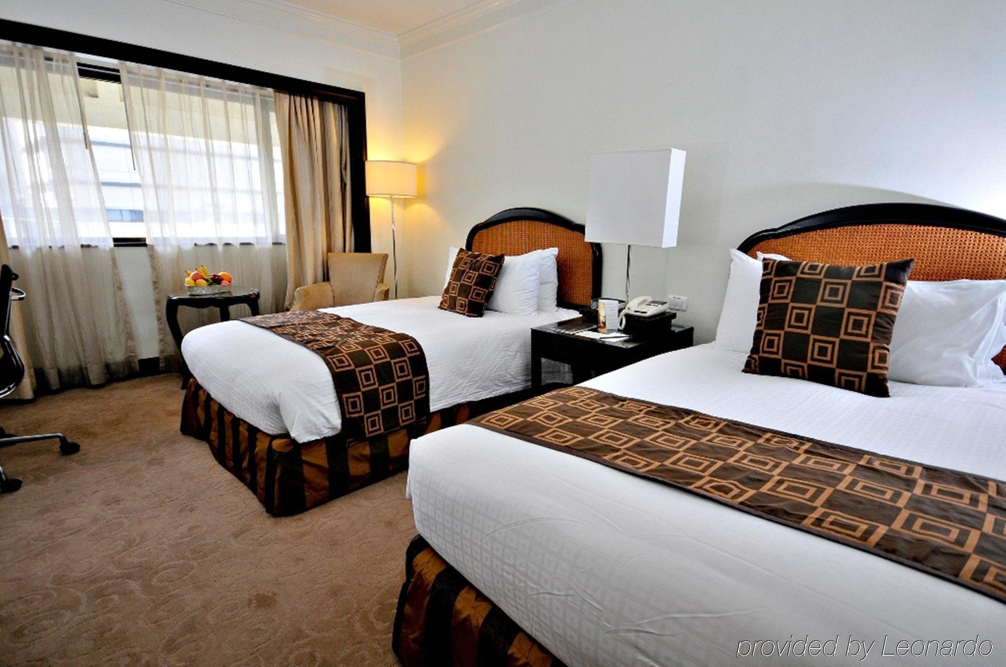 Intercontinental Manila Otel Makati City Oda fotoğraf