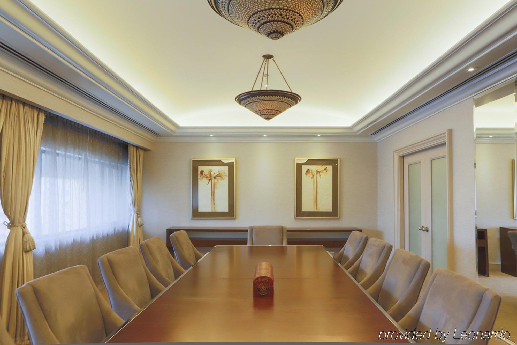 Intercontinental Manila Otel Makati City Dış mekan fotoğraf