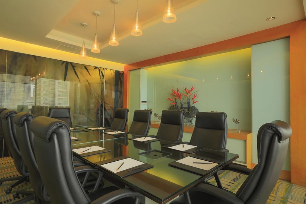 Intercontinental Manila Otel Makati City Dış mekan fotoğraf