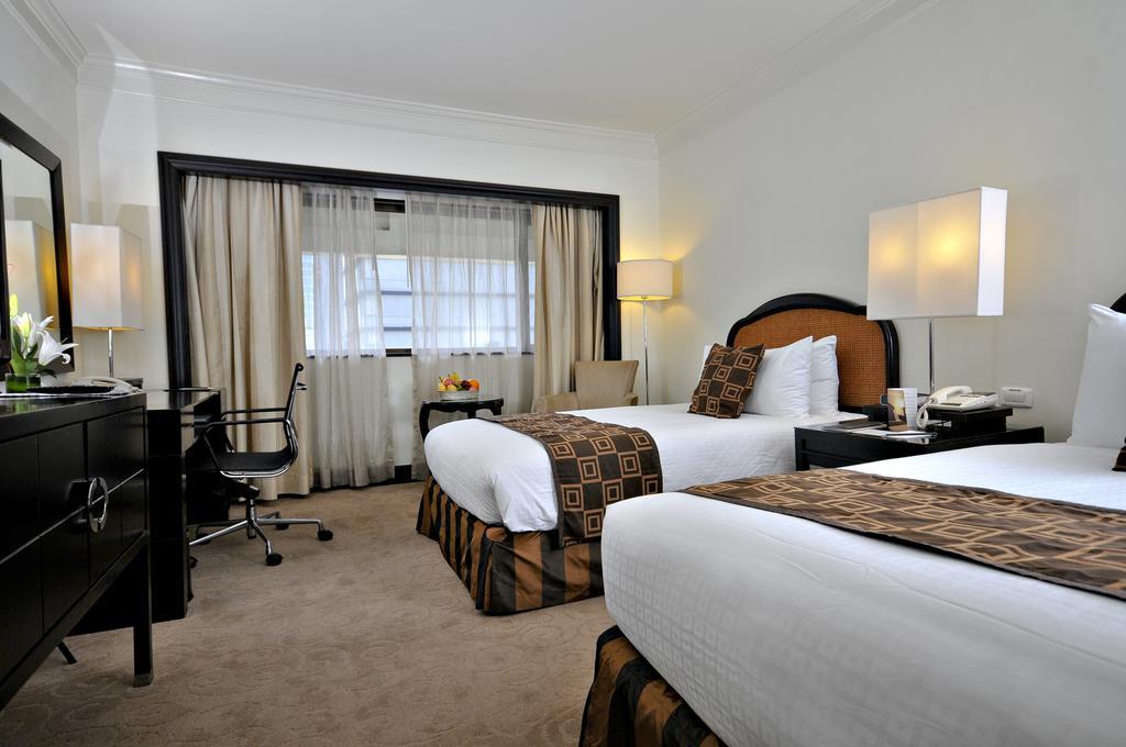 Intercontinental Manila Otel Makati City Oda fotoğraf